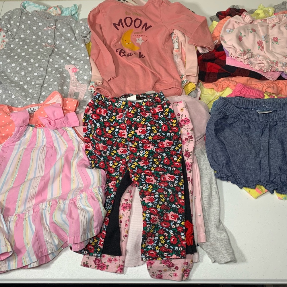 BABY GIRL 6-9‎ MONTHS MIXED BUNDLE LOT SHORTS PANTS SHIRTS JACKETS BODYSUITS